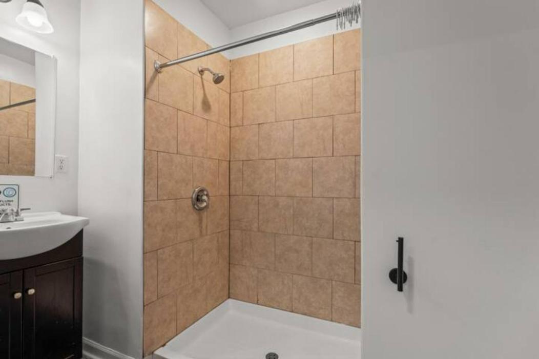 Cozy&chic Near Downtown