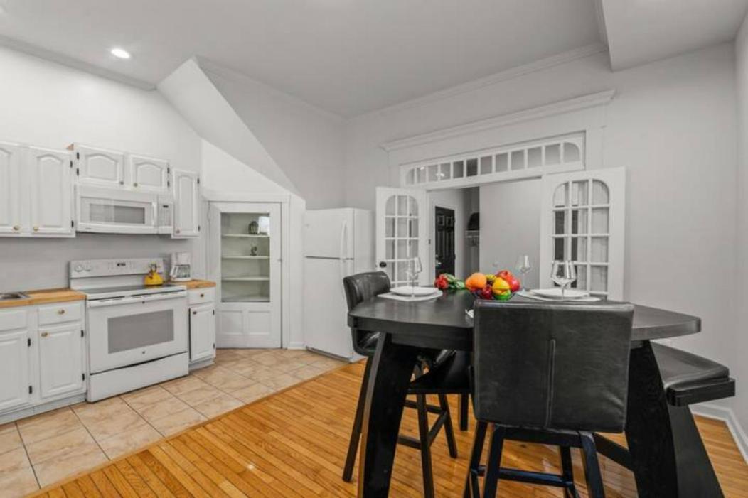 Cozy&chic Near Downtown Apartment